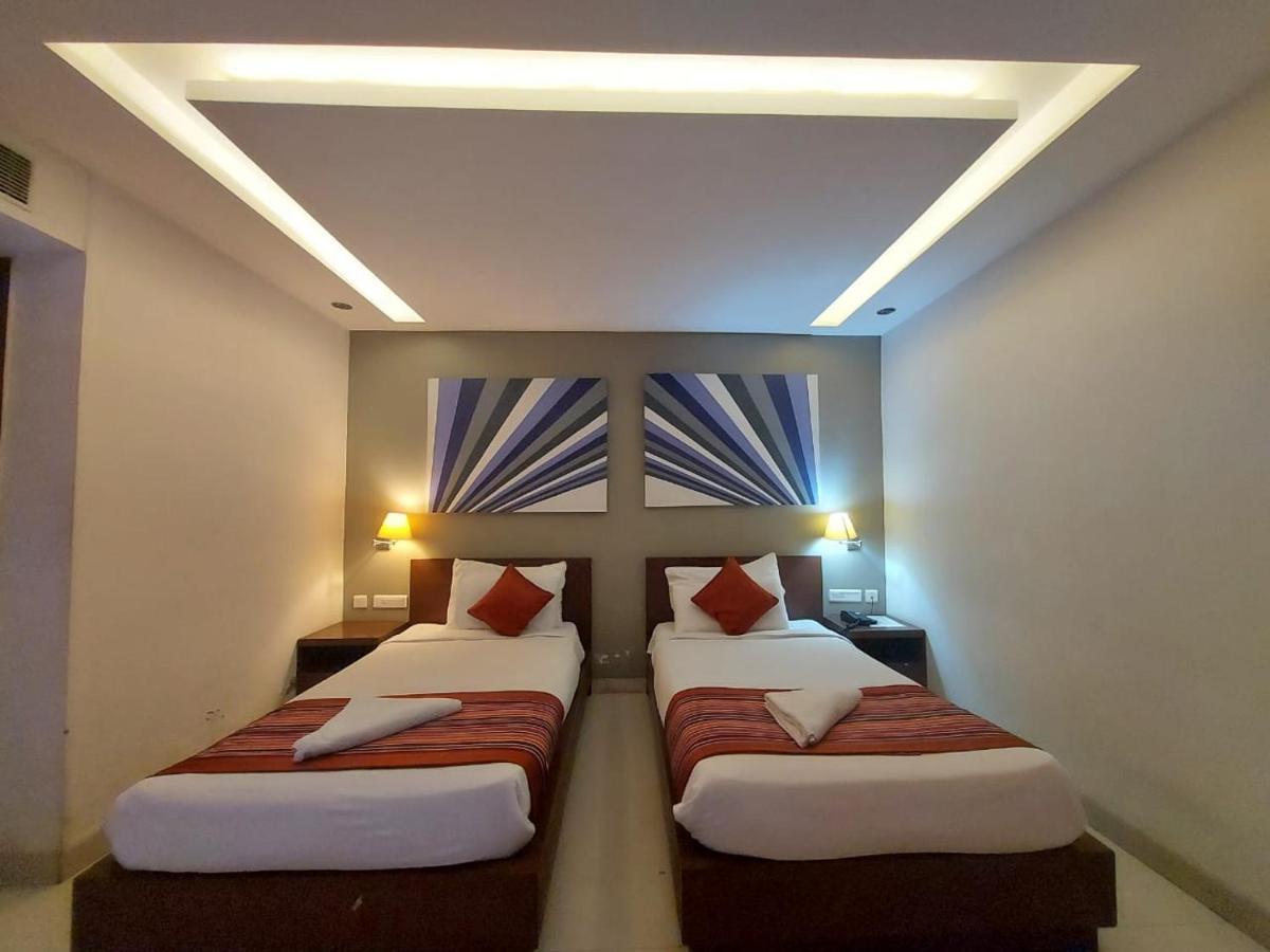 Orbit Hotel - Bagdogra מראה חיצוני תמונה